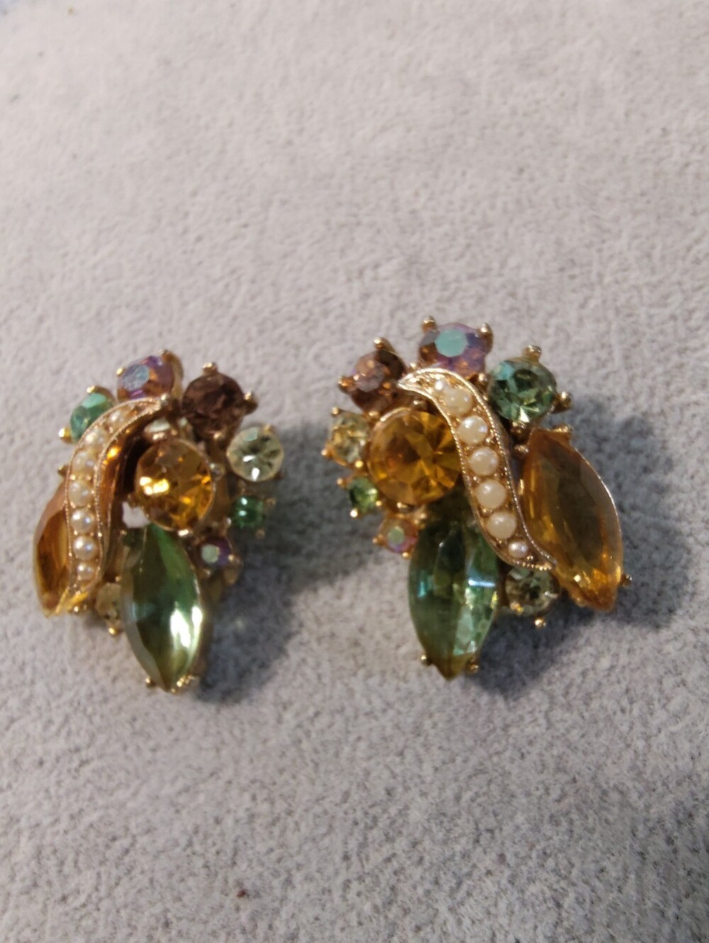 Weiss Colorful Crystal and Seed Pearl Cluster Earrings - 50s - 60s